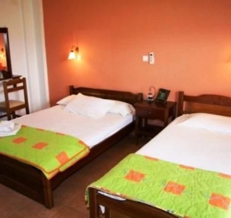 Triantafyllou Maria Rooms Skopelos Town Room photo